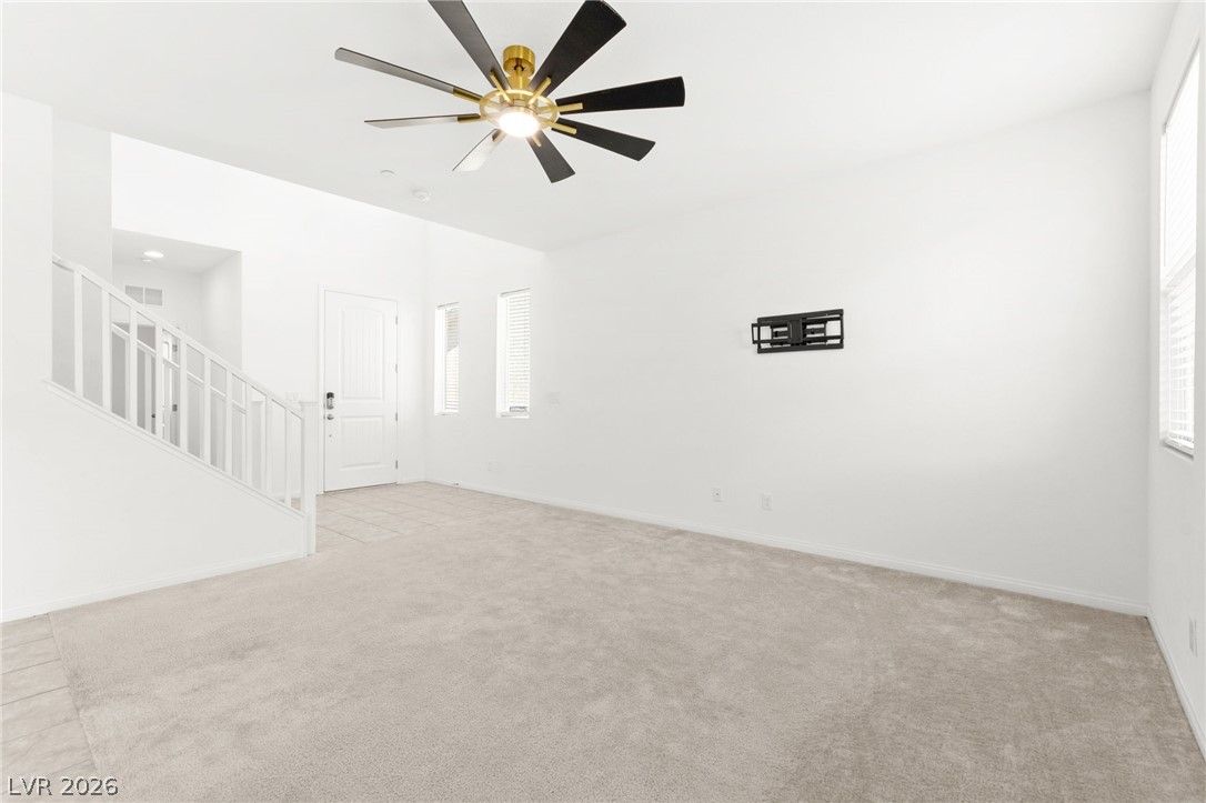 528 Sunny Pointe Street — photo 2
