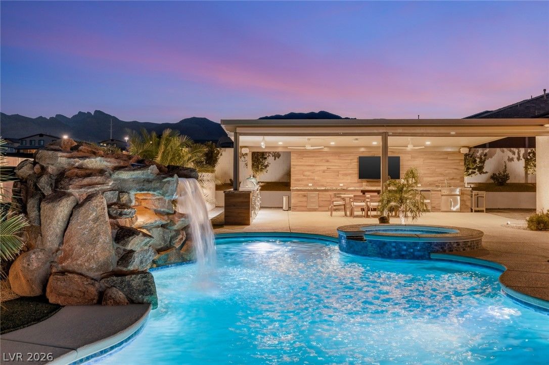 9935 Justin Earl Avenue — photo 3