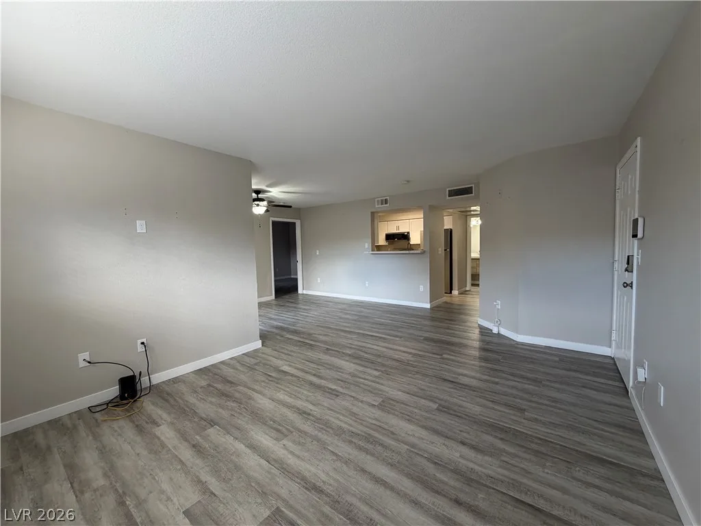 1150 North Buffalo Drive 1055 — photo 3