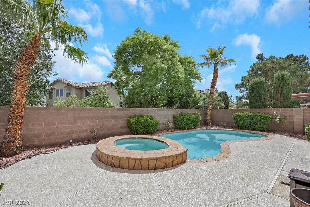 1608 Calle Montery Street — photo 2