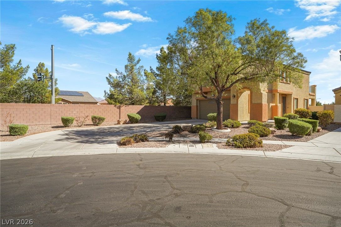 5552 Overlook Valley Street — photo 4 of 42
