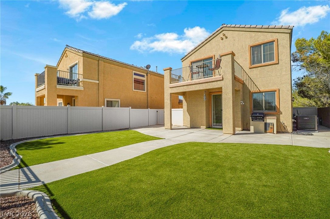5552 Overlook Valley Street — photo 5 of 42