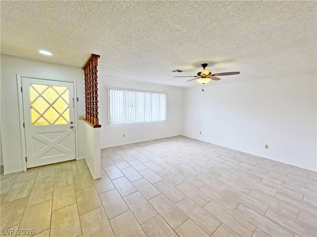 721 East Calvada Boulevard — photo 5
