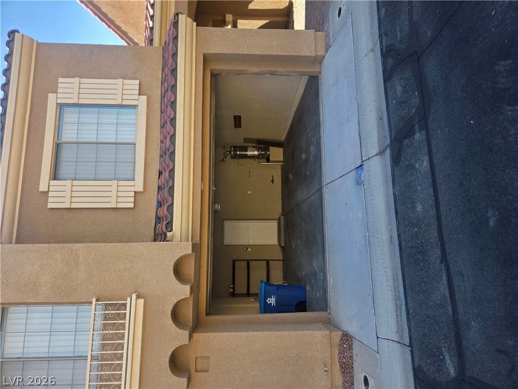 7255 West Diamond Canyon Lane 102 — photo 1