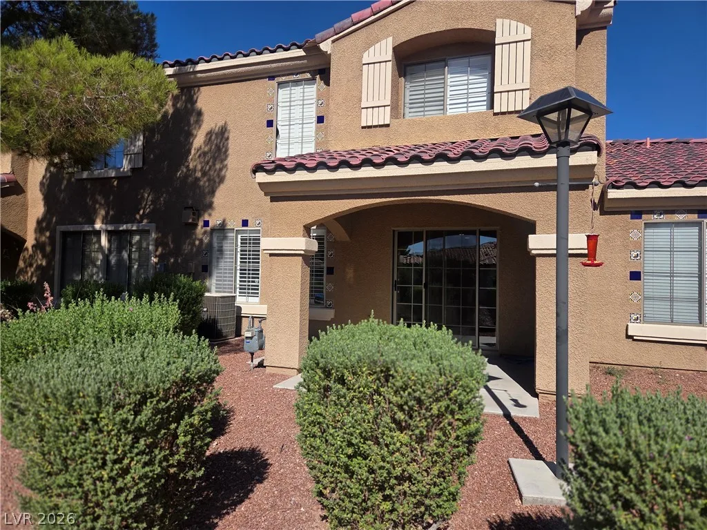 7255 West Diamond Canyon Lane 102 — photo 2