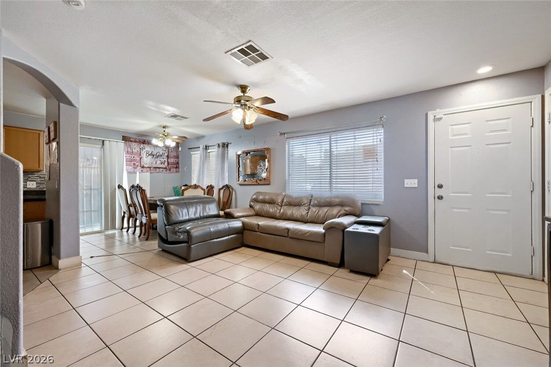 3368 Dragon Fly Street — photo 4