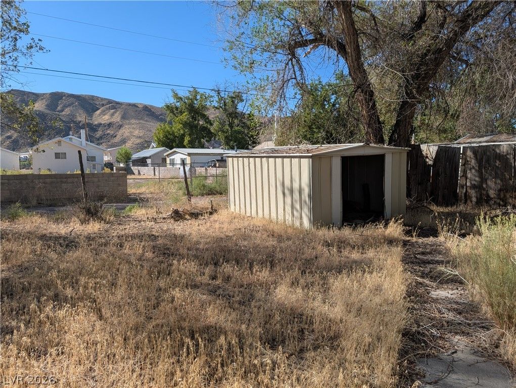 945 Lincoln Street — photo 4 of 7