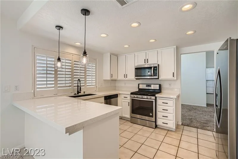 7604 Botany Bay Drive — photo 2