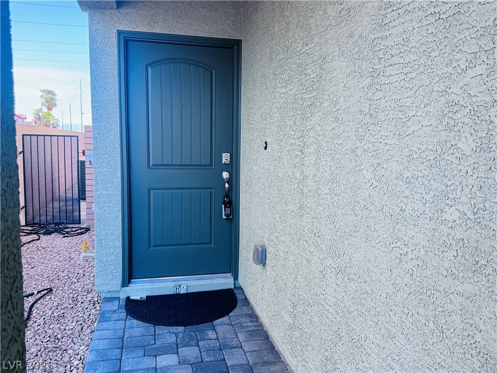 1083 Saffron Toucan Lane — photo 3
