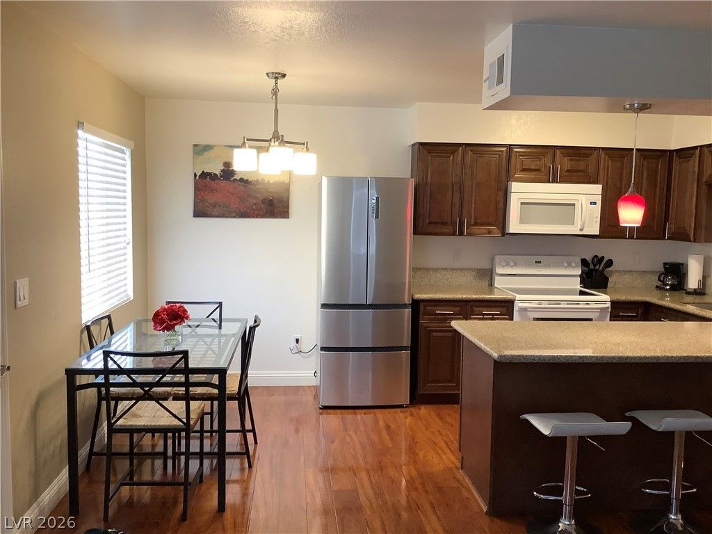 1215 Rawhide Street — photo 2 of 24