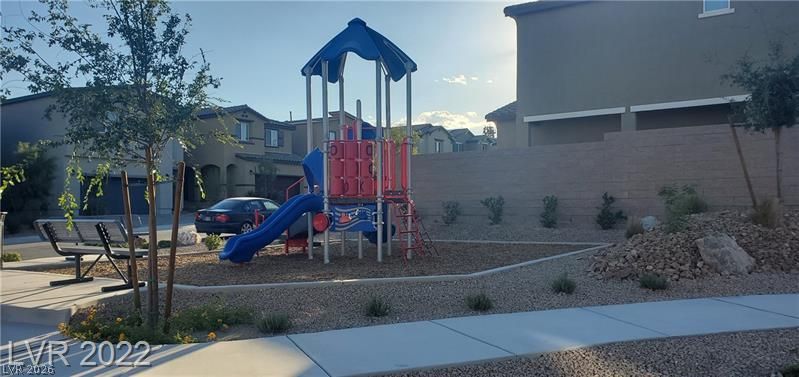 5228 Sunstone Mesa Drive — photo 3