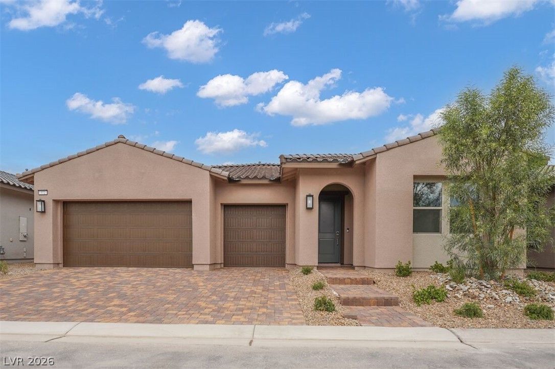 372 Tigullio Avenue