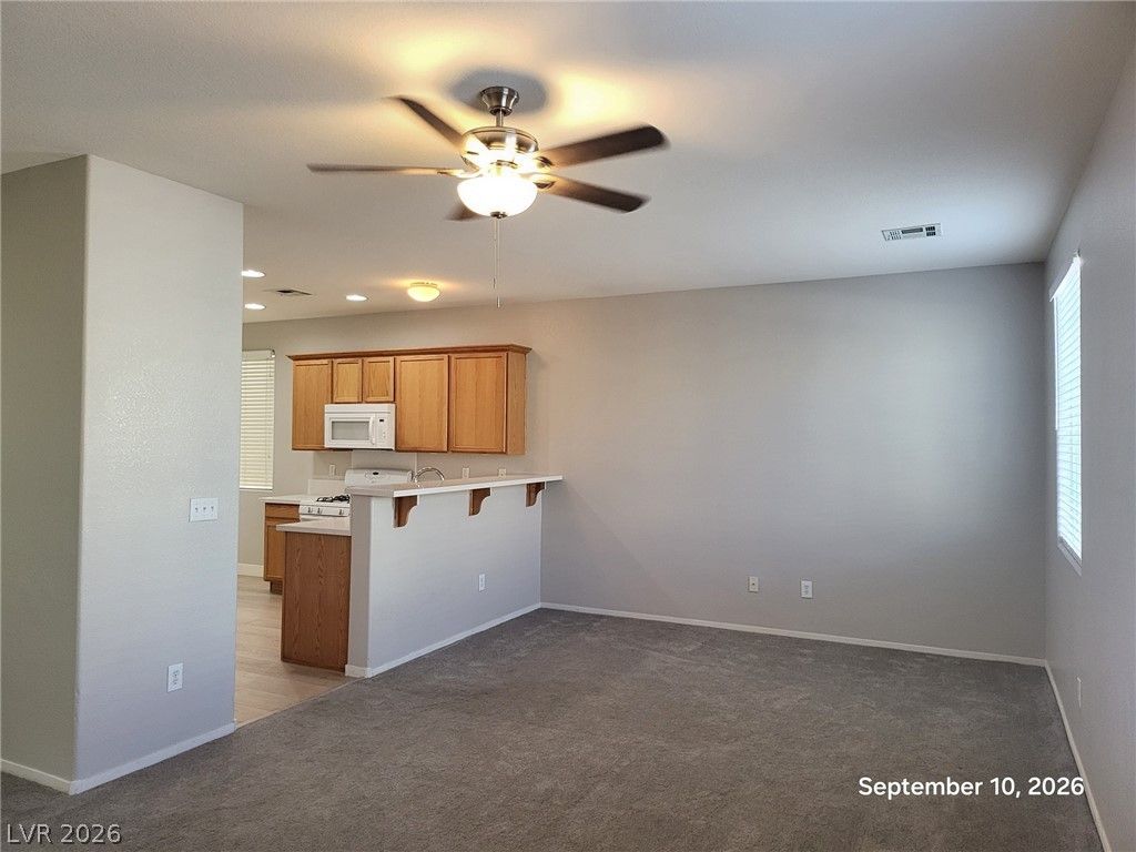 4095 Sparrow Rock Street — photo 2