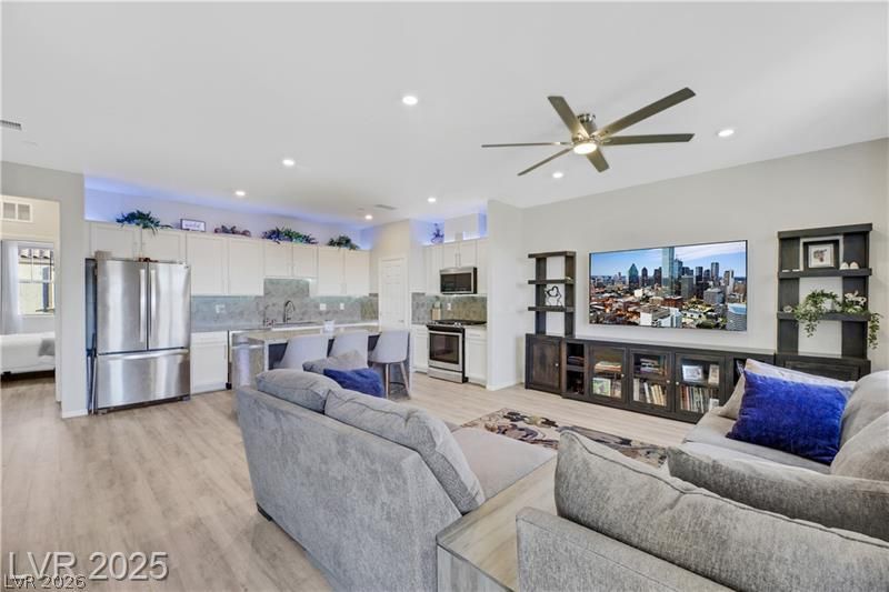 1180 Solano Hills Court — photo 1
