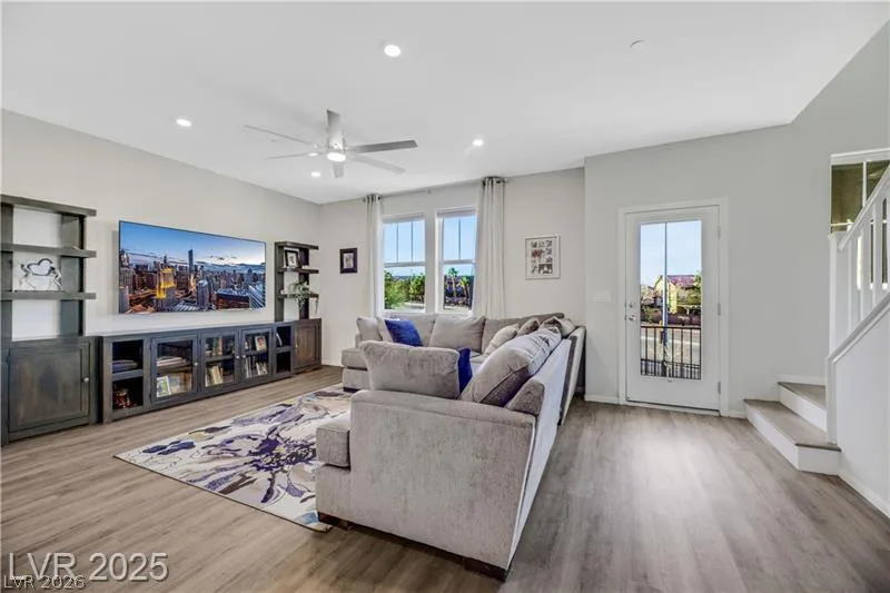 1180 Solano Hills Court — photo 2