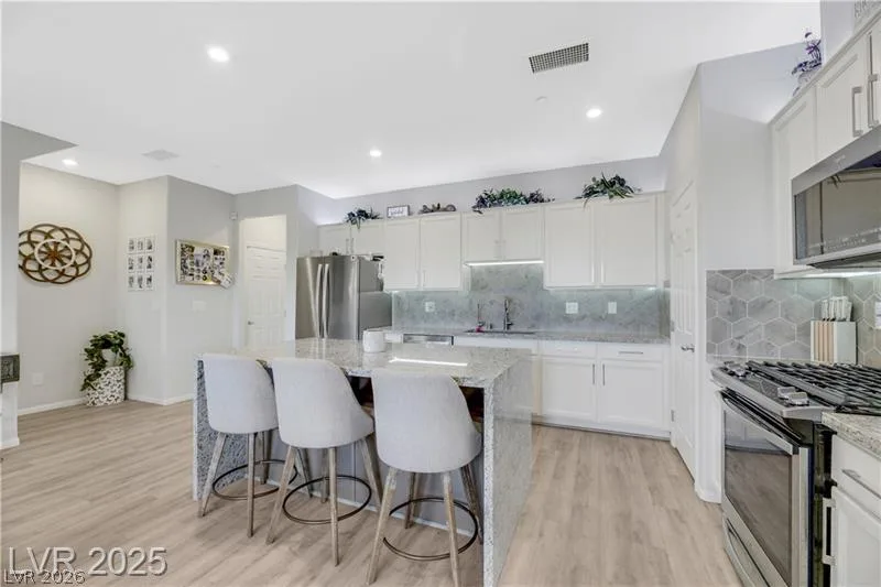 1180 Solano Hills Court — photo 4