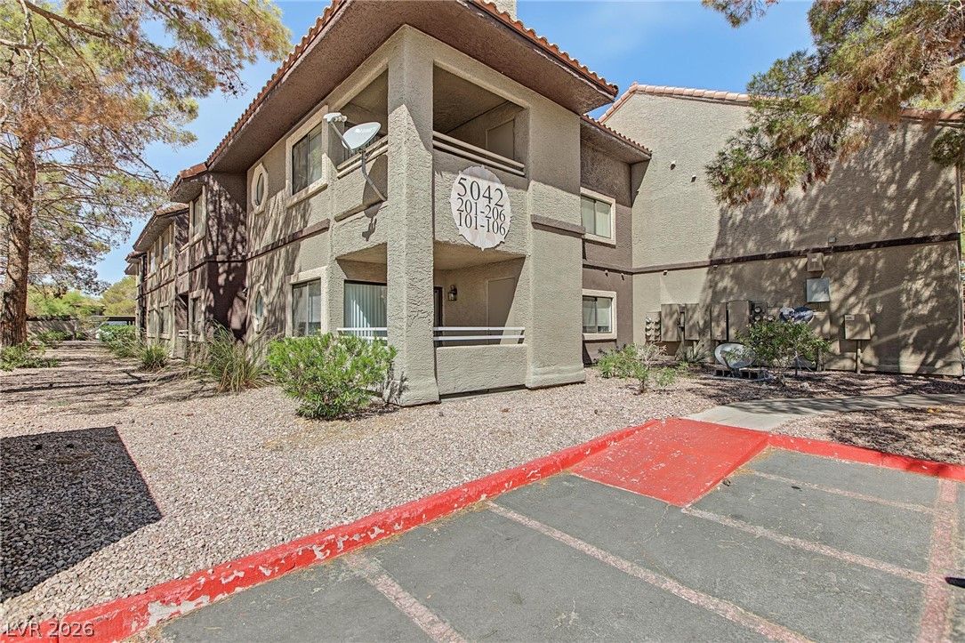 5042 South Rainbow Boulevard 102