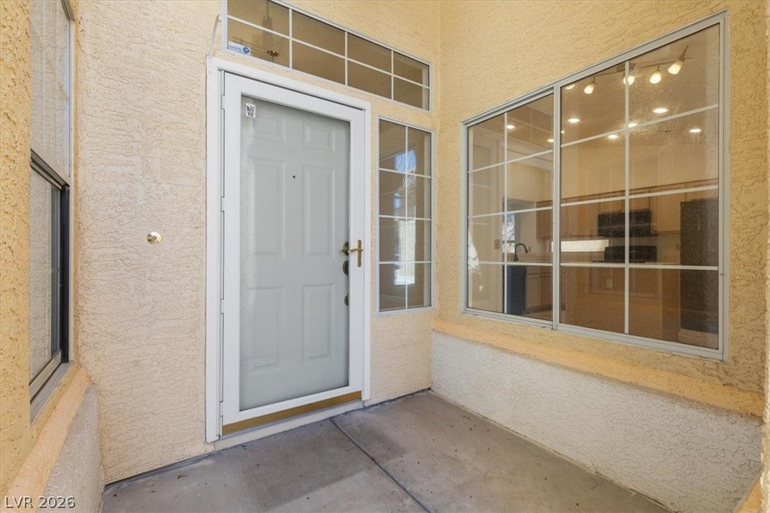 1604 Blanco Drive — photo 3 of 30