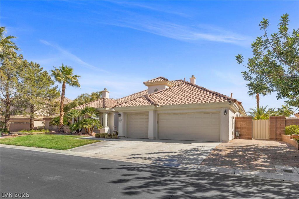 2204 Trident Maple Street — photo 3