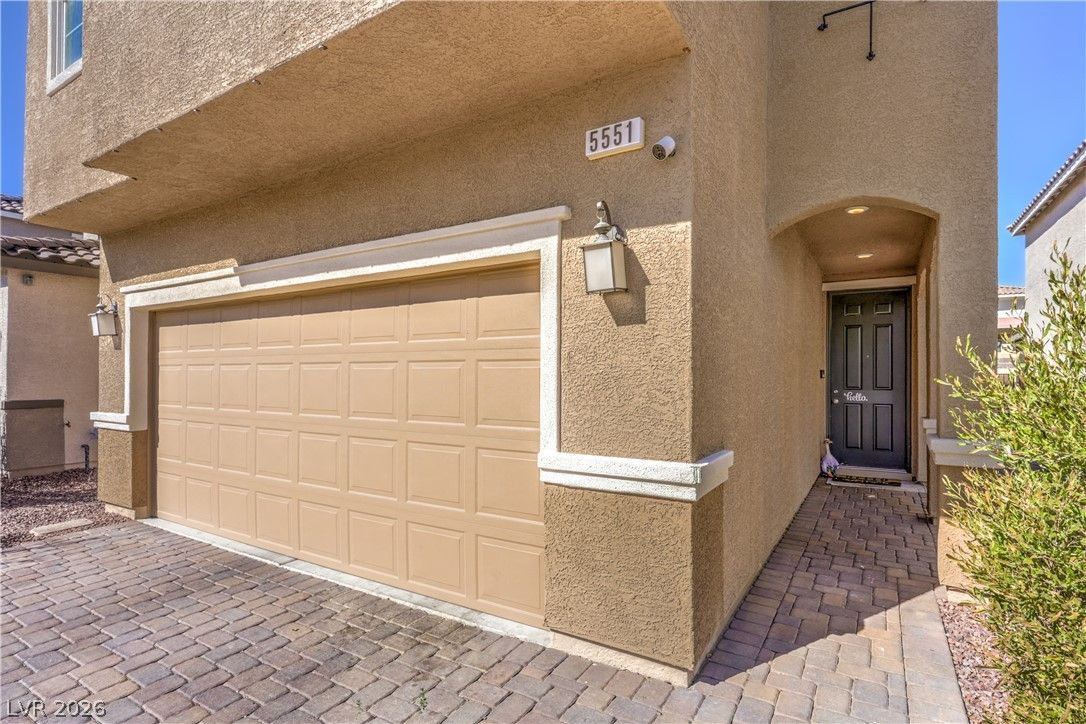 5551 Jinan Street — photo 4 of 45