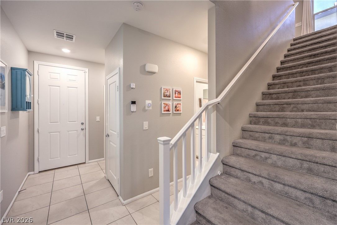5551 Jinan Street — photo 5 of 45