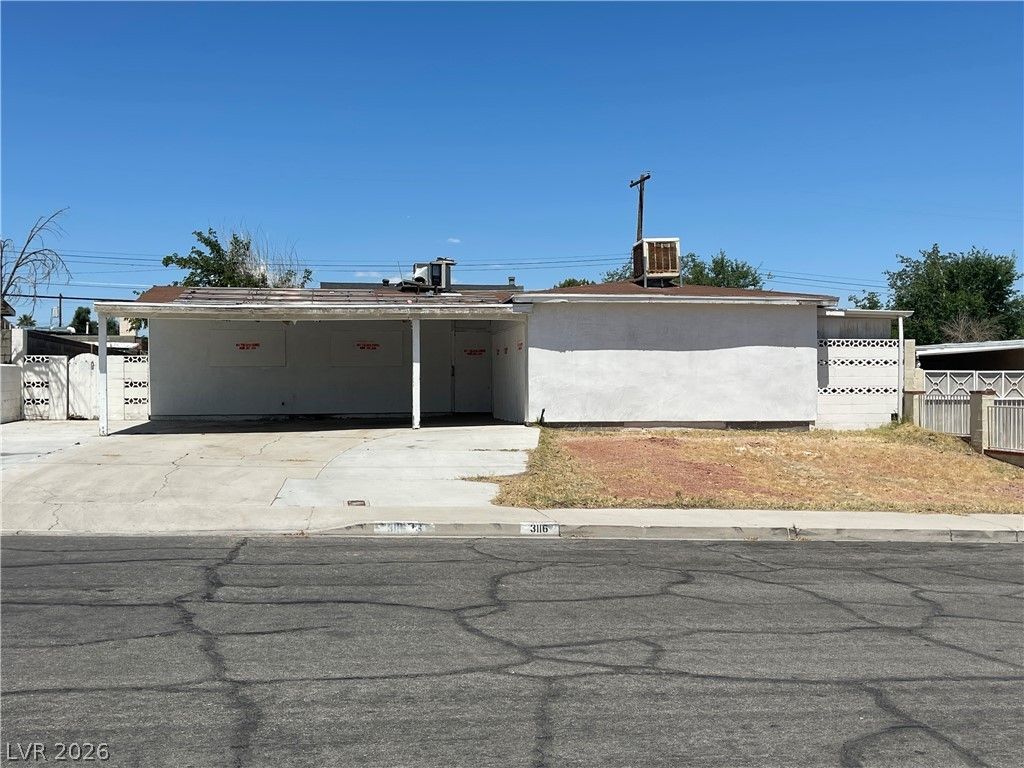 3116 Kings Way — photo 3 of 13