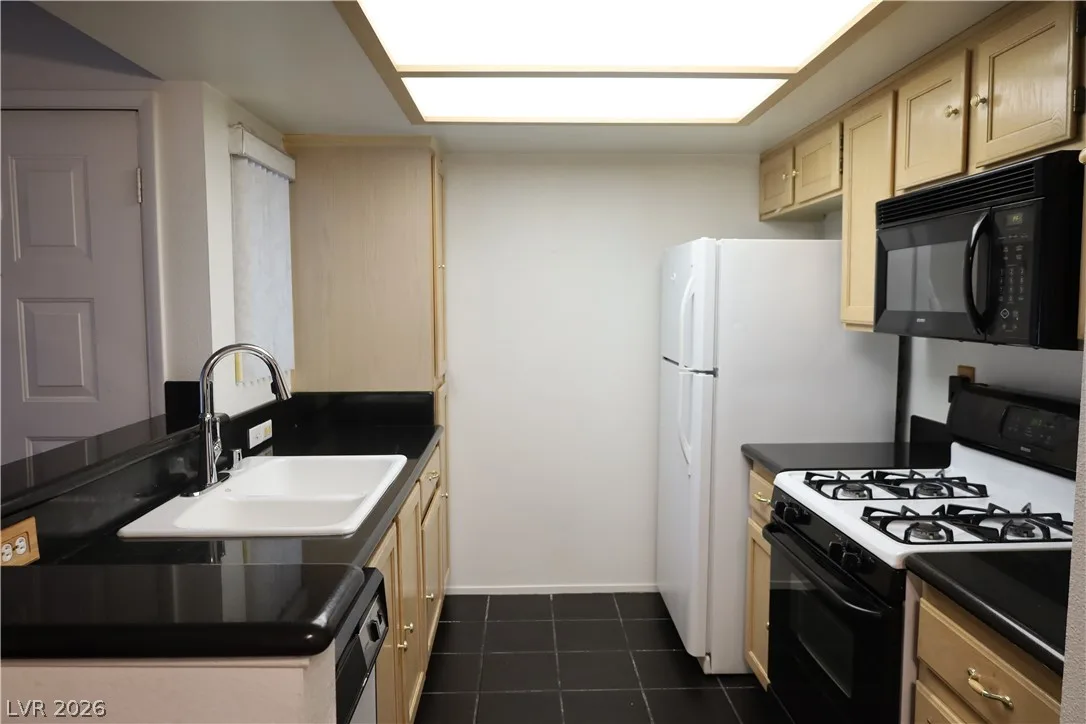 7100 Pirates Cove Road 2019 — photo 4