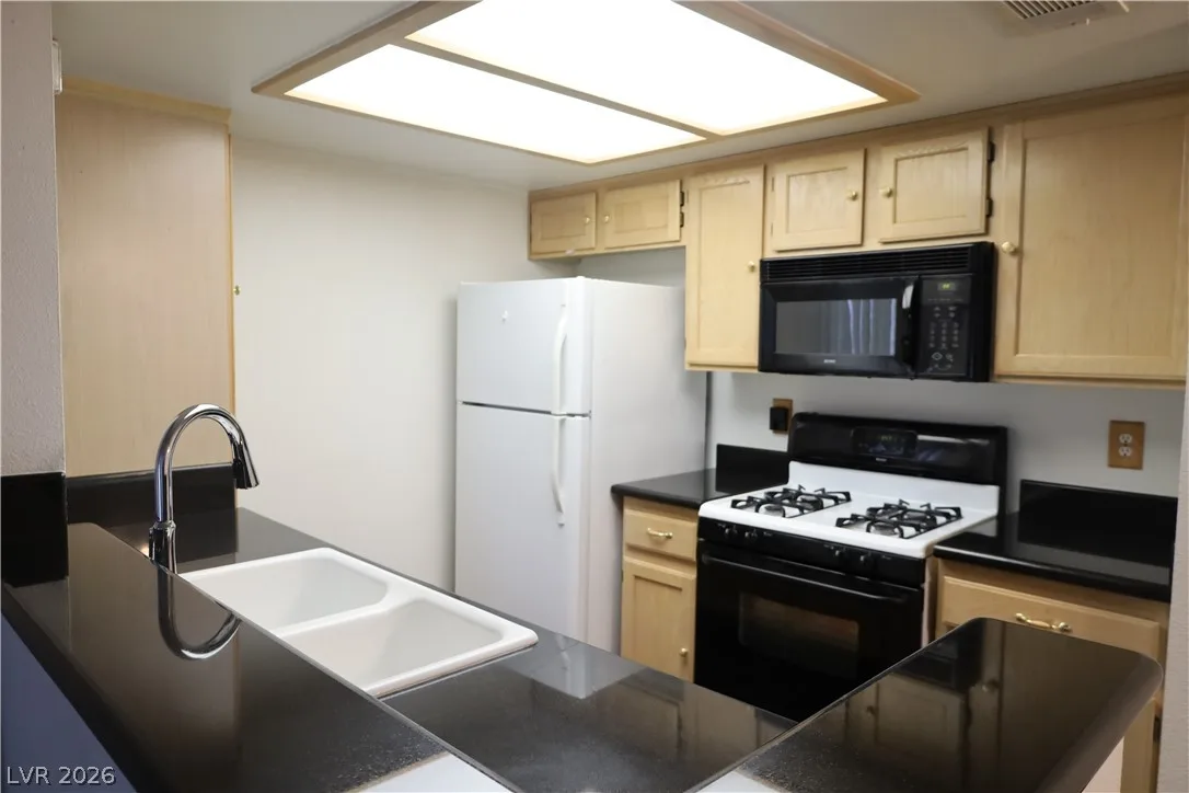 7100 Pirates Cove Road 2019 — photo 5