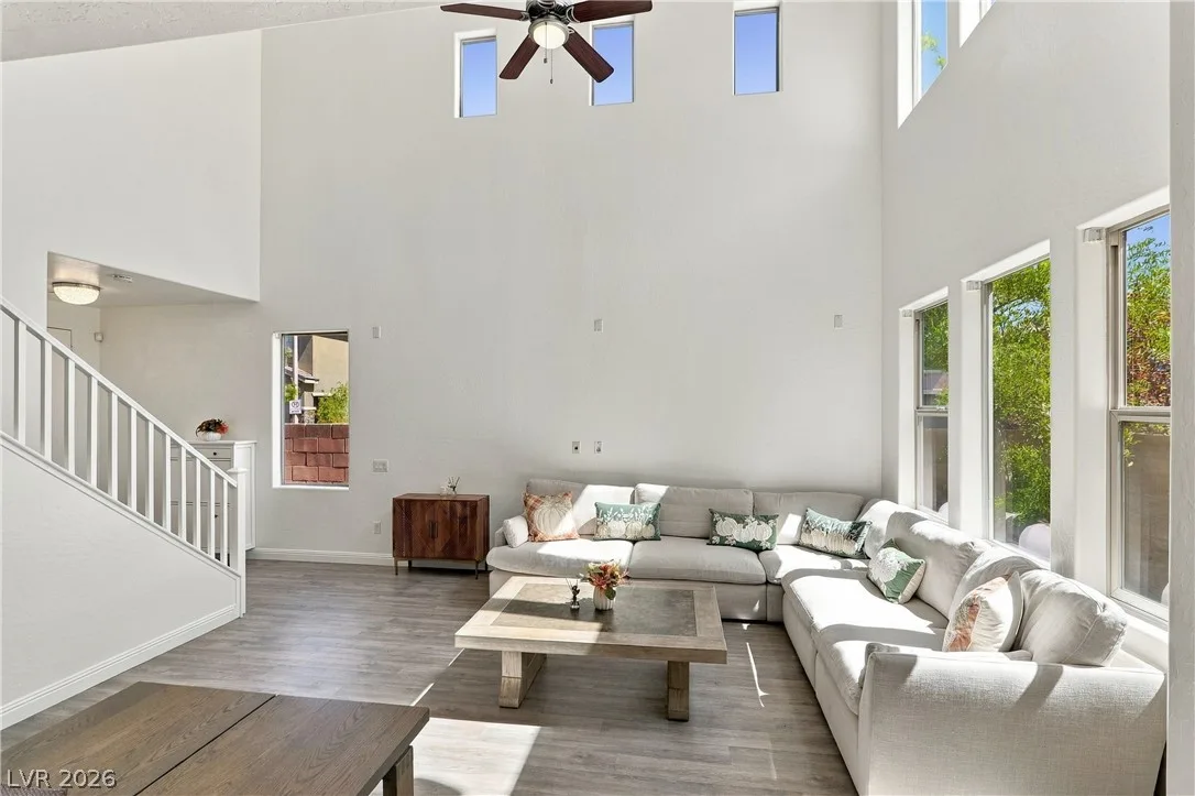 11235 Almador Vista Court — photo 4