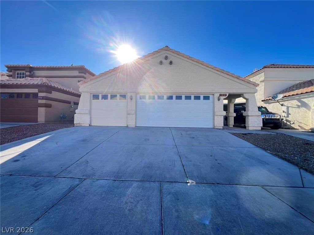 1241 Pacific Terrace Drive — photo 1
