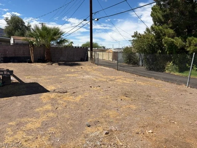 150 Manganese Street — photo 3