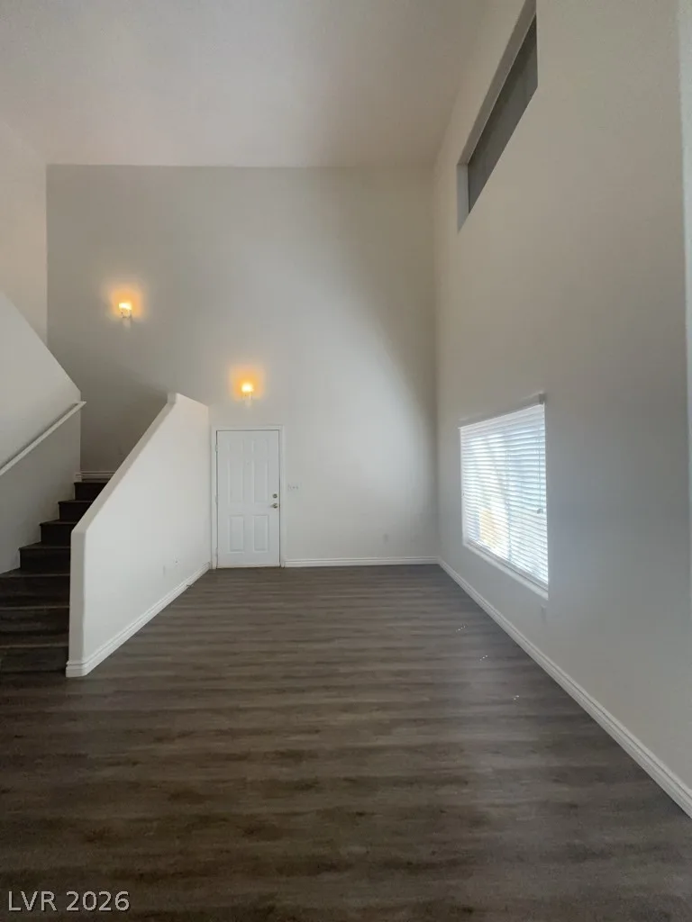 4915 East Russell Road 154 — photo 5