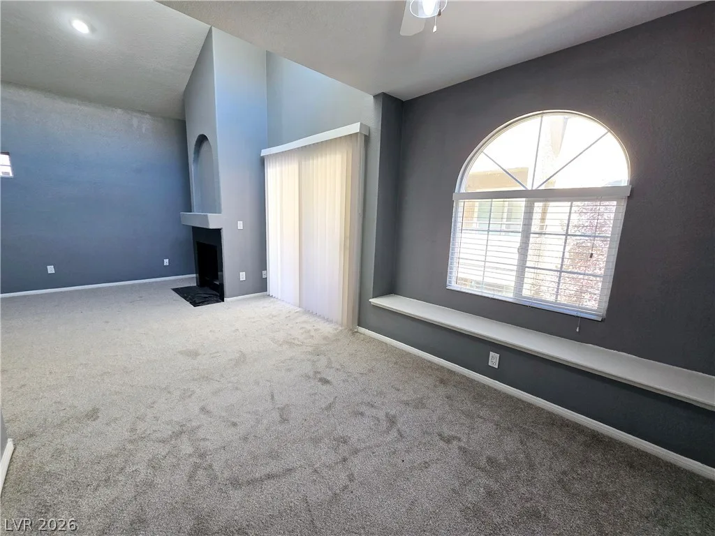 9325 West DESERT INN Road 229 — photo 3