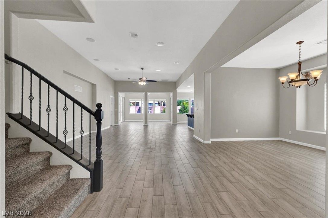 3836 Bowers Hollow Avenue — photo 2