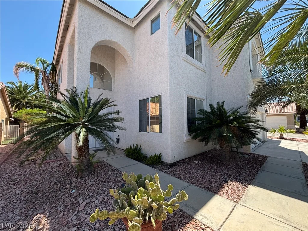 8207 Vista Colorado Street — photo 5