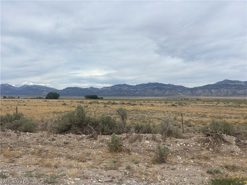 Preston Dump Road — photo 1 of 7