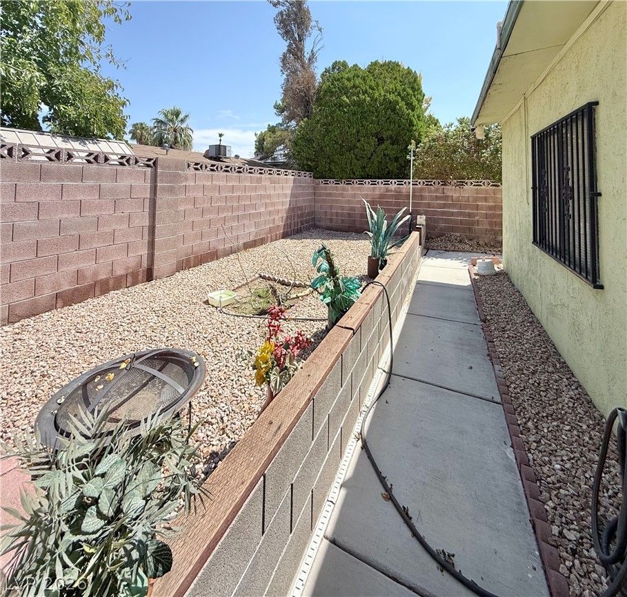 3574 Winner Drive — photo 5 of 18