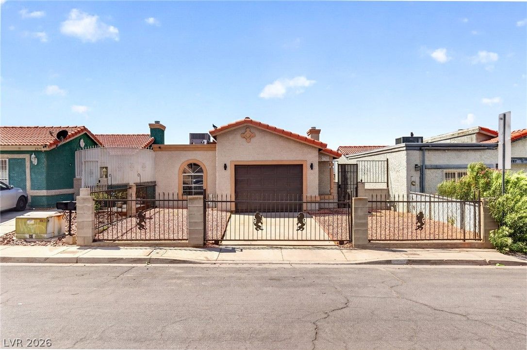 2381 Sabroso Street — photo 1