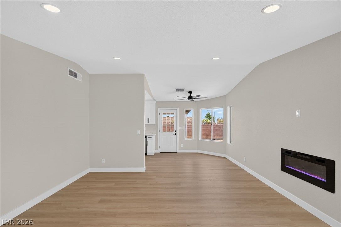 2381 Sabroso Street — photo 4