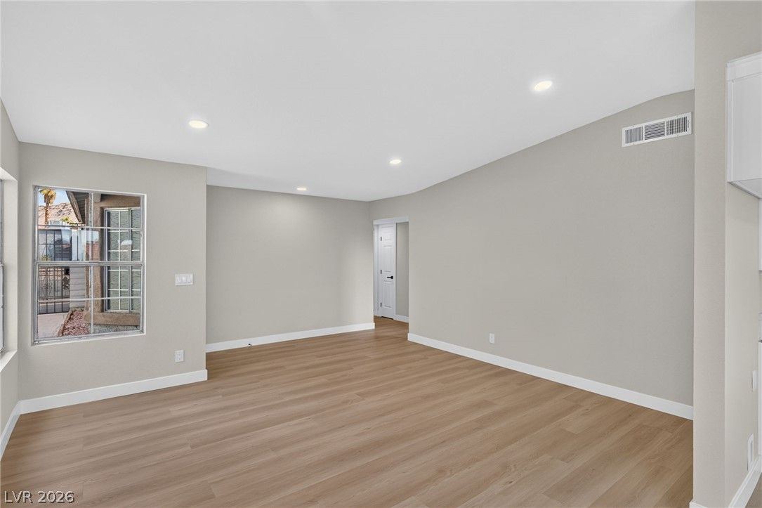 2381 Sabroso Street — photo 5