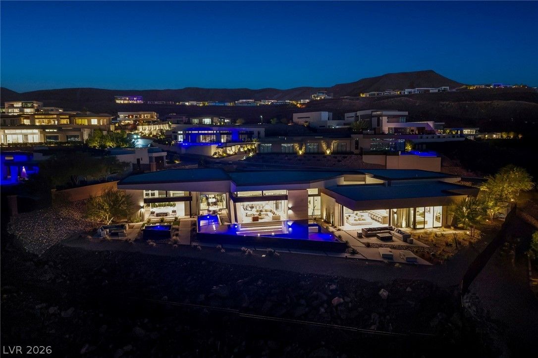 705 Dragon Peak Drive — photo 2