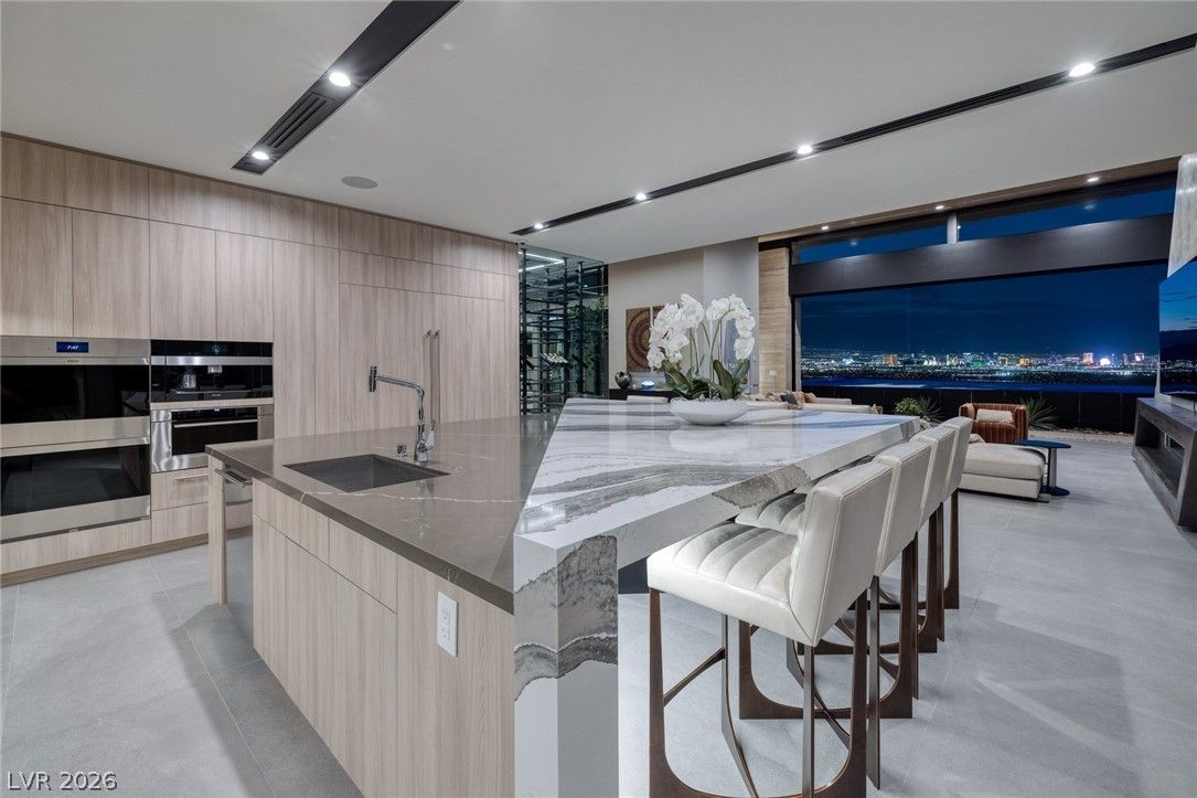 705 Dragon Peak Drive — photo 3