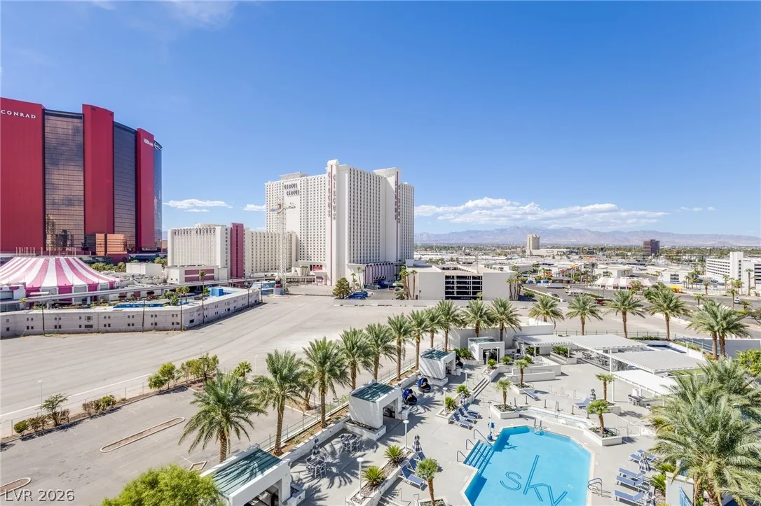2700 Las Vegas Boulevard 811 — photo 2