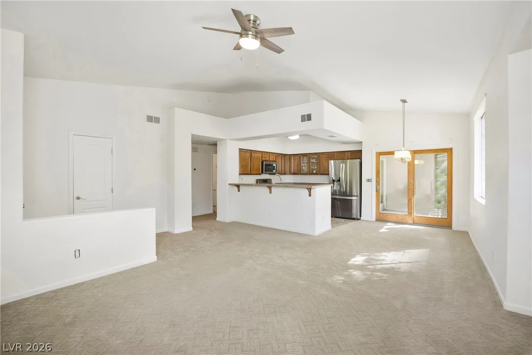 10217 King Henry Avenue 202 — photo 5
