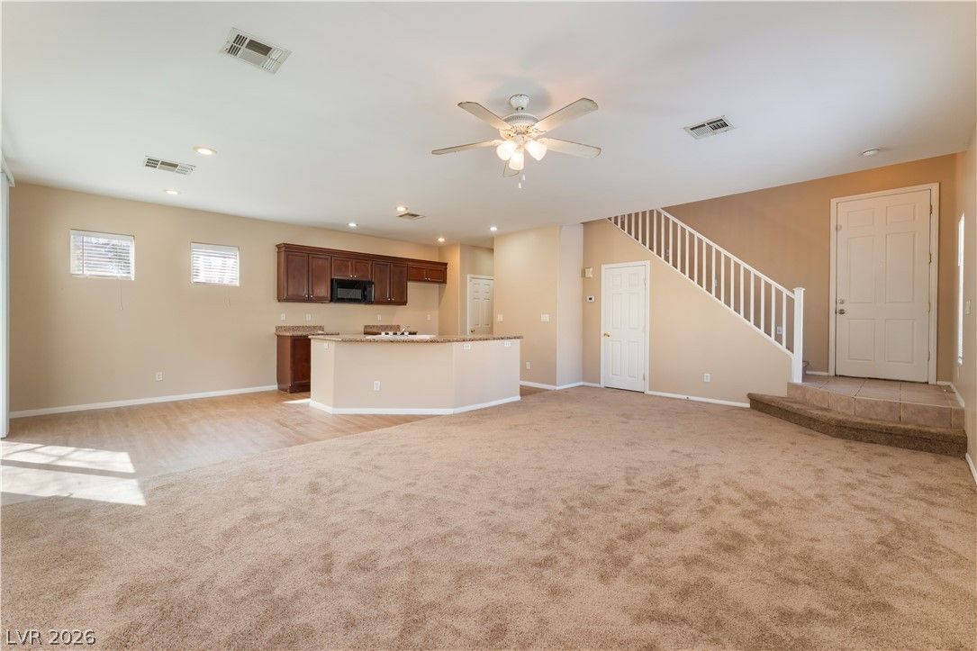 8121 Retriever Avenue — photo 5 of 21