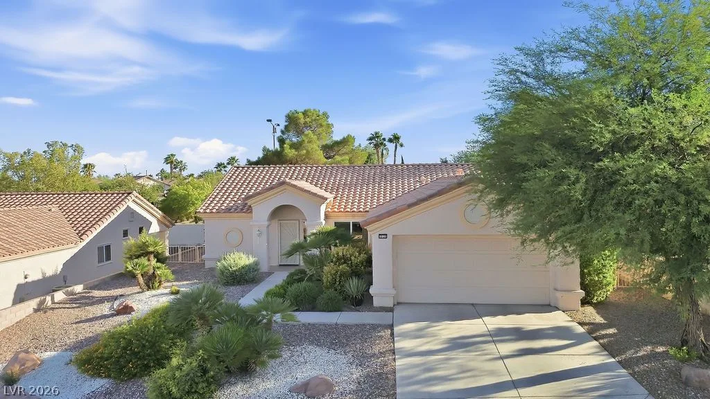 10129 Cresent Creek Drive — photo 3