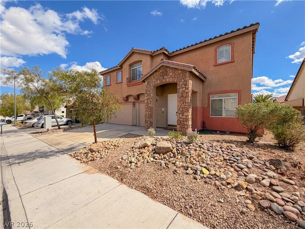 1056 Golden Splendor Court — photo 3