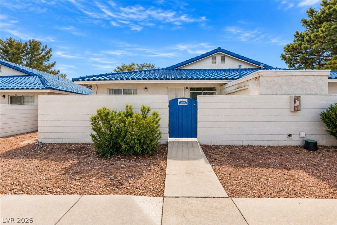 2132 Chertsey Drive B