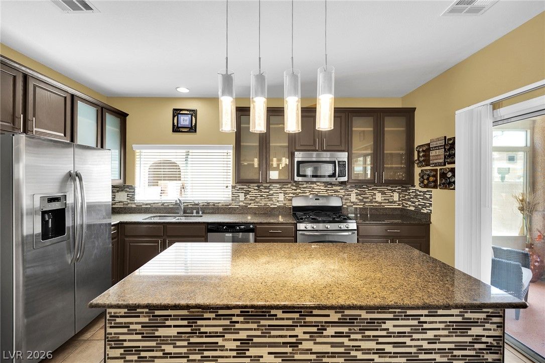 205 Gemstone Hill Avenue — photo 4 of 42