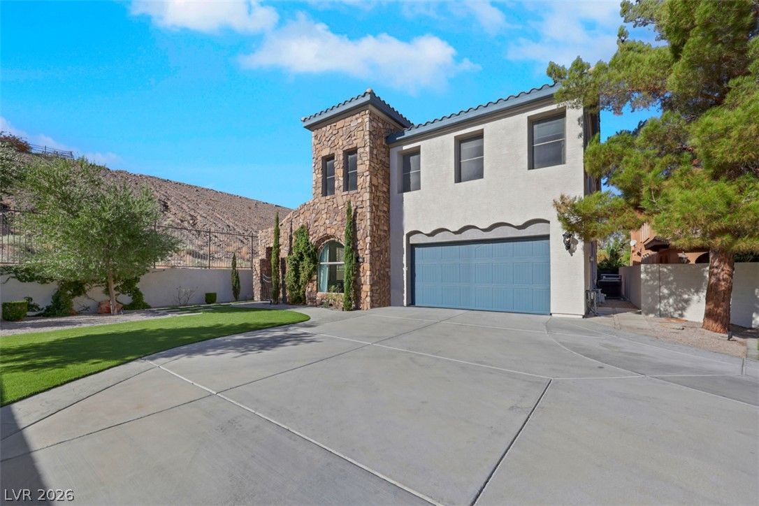 915 Via Canale Drive — photo 1